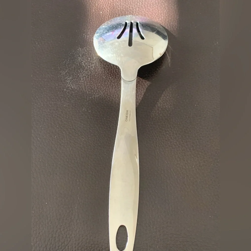 Oneida 18/8 Stainless Steel Slotted Salad Serving Spoon 9.5 Inch Flatware Heavy